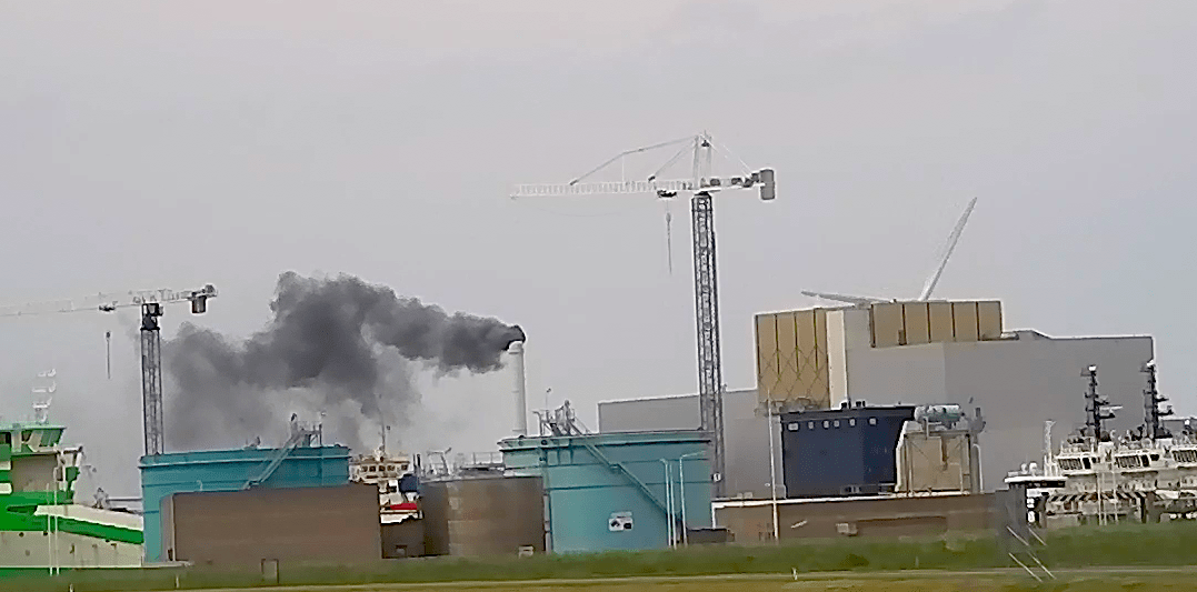 Een eerdere storing aan de afvaloven met ongefilterde uitstoot tot gevolg